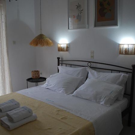 Sunset Rooms Agia Marina  Extérieur photo