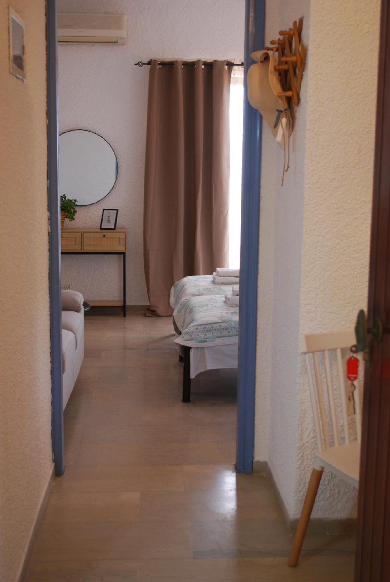 Sunset Rooms Agia Marina  Extérieur photo