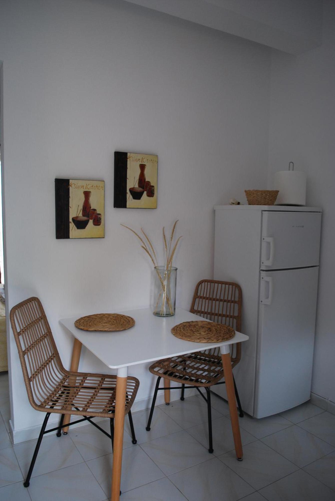 Sunset Rooms Agia Marina  Extérieur photo