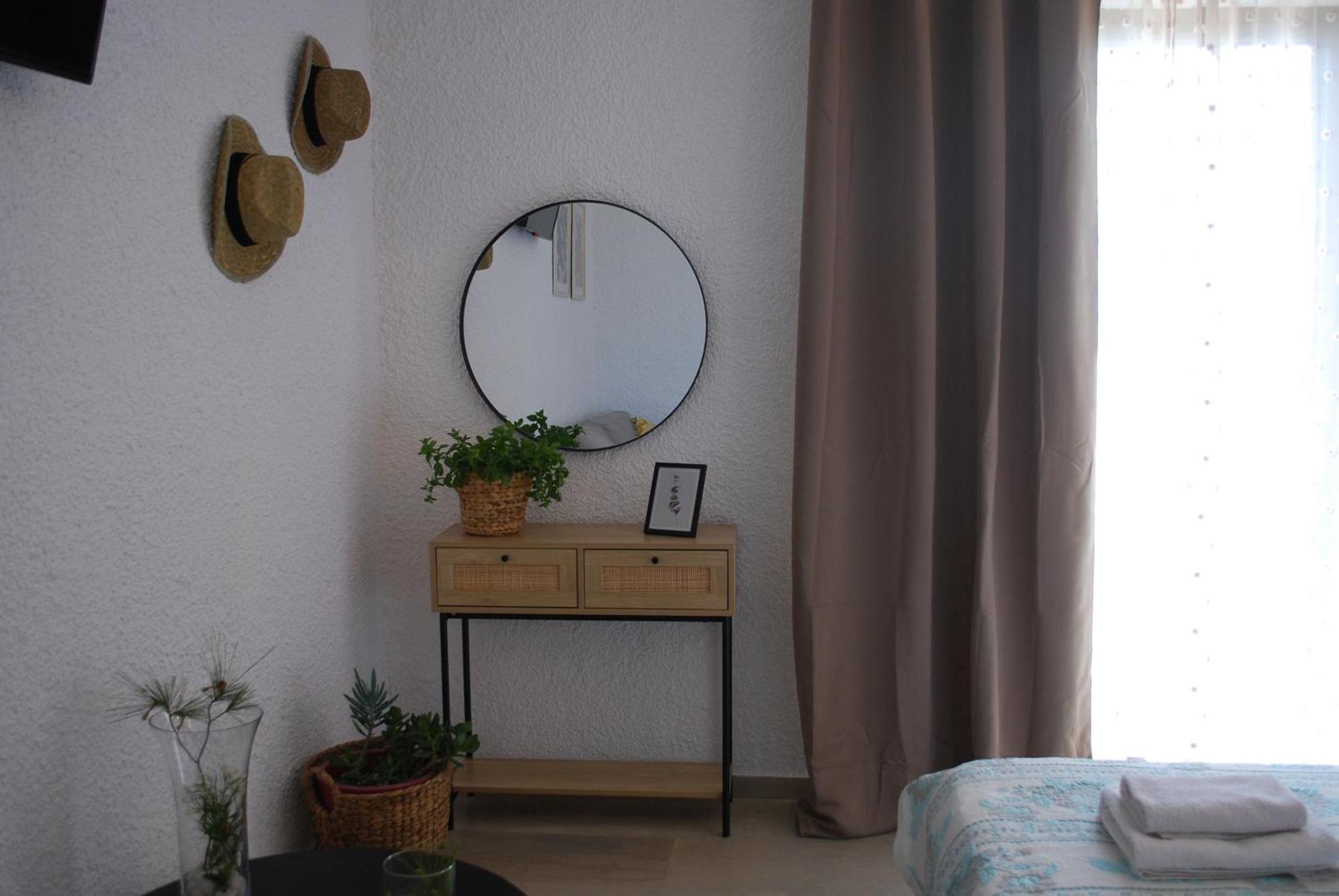 Sunset Rooms Agia Marina  Extérieur photo