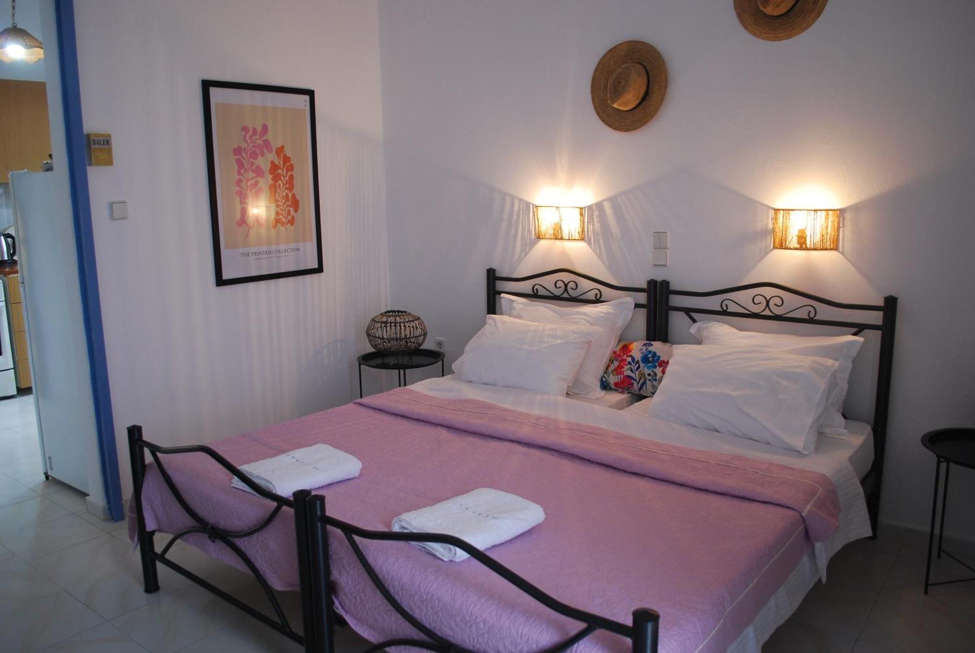 Sunset Rooms Agia Marina  Extérieur photo